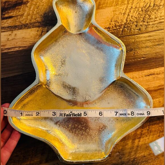 Gold Christmas tree platter/cookie tray/charcuterie board NWT made in India - Picture 8 of 9